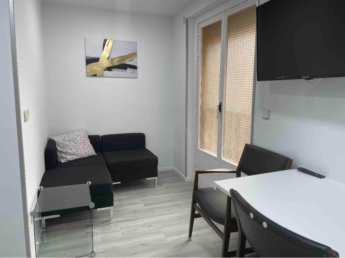 Madrid Villa Suites Bianco ภายนอก รูปภาพ